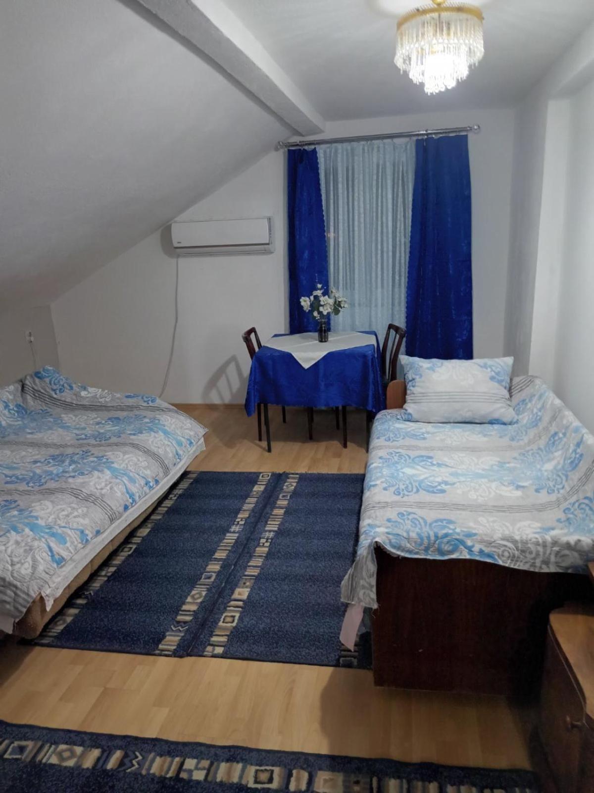 Guesthouse Sobi-Rooms Gradsko Exterior photo
